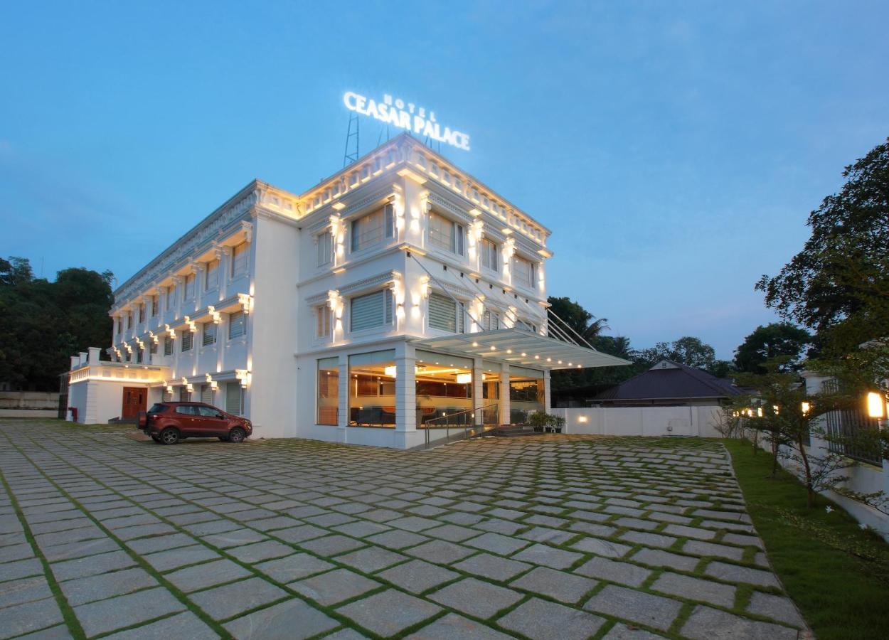 Hotel Ceasar Palace Thodupuzha Экстерьер фото