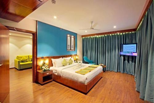 Hotel Ceasar Palace Thodupuzha Экстерьер фото